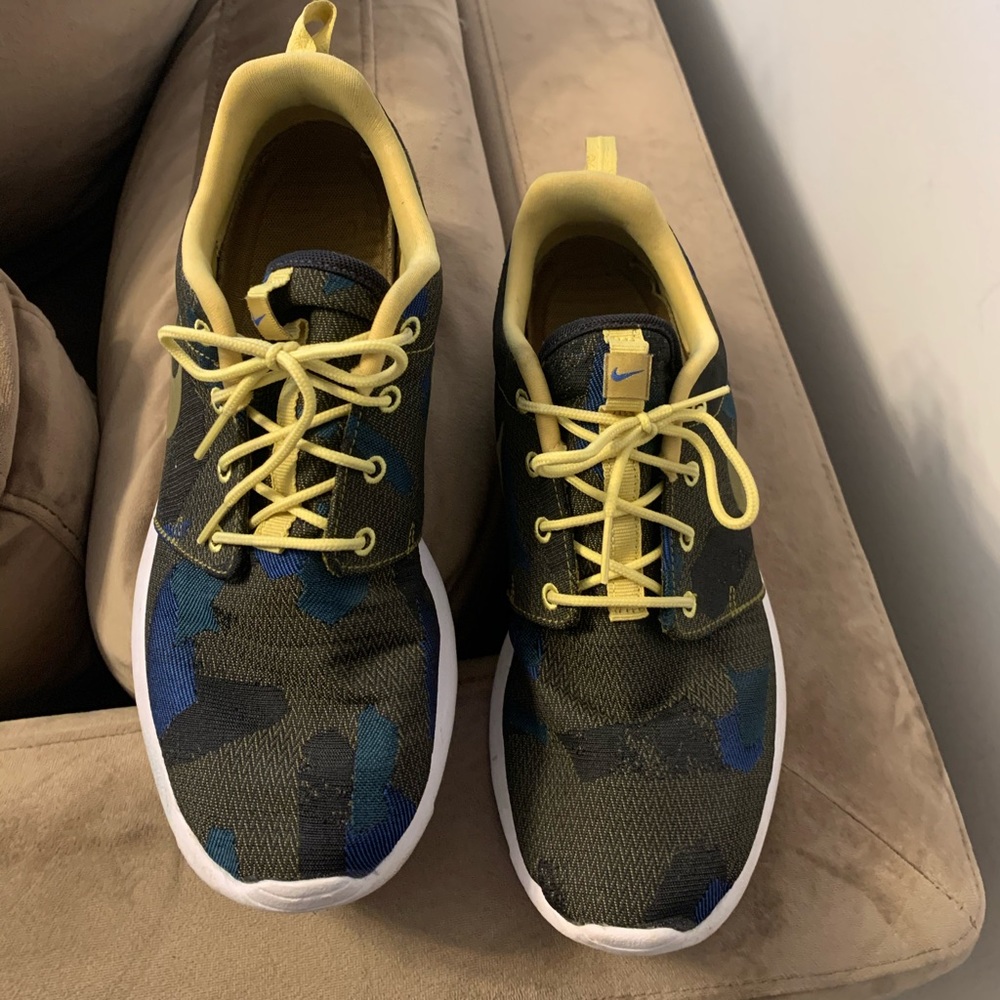 Nike Roshe Camo